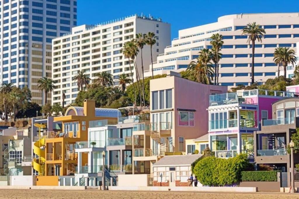 Sunny 2bdr In Sm Pool & Gym - 5 Min To The Beach! Apartment Los Angeles